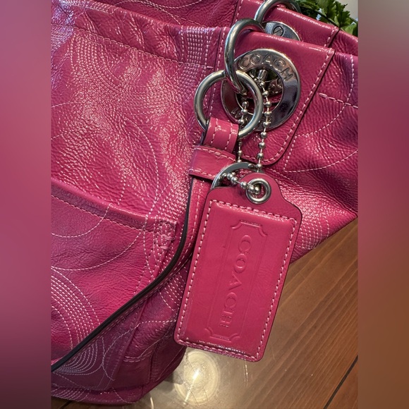 Coach Alex Patent Leather Stitched Tote Bag Purse 
*Authentic* - Picture 4 of 10
